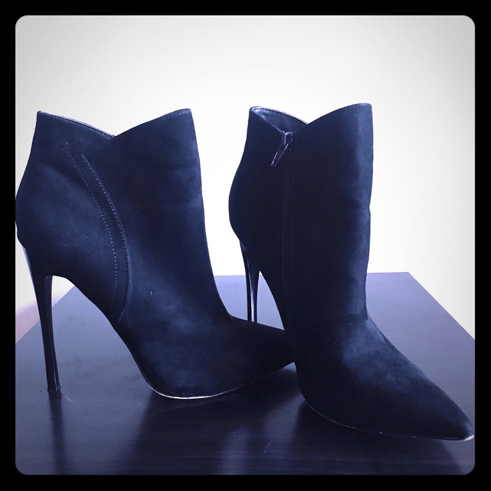 Black ankle stiletto booties....